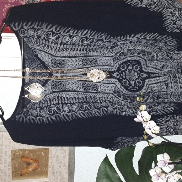 Boho Bundle😀🌸🌼 Earthbound M womens boho poncho/top with earrings and necklace - Picture 2 of 7